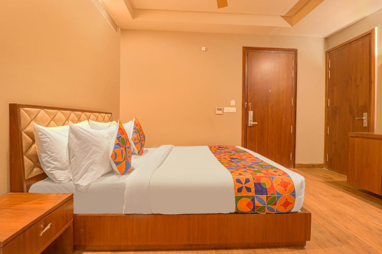 Fabhotel Prime Shanit Delhi  Ngoại thất bức ảnh
